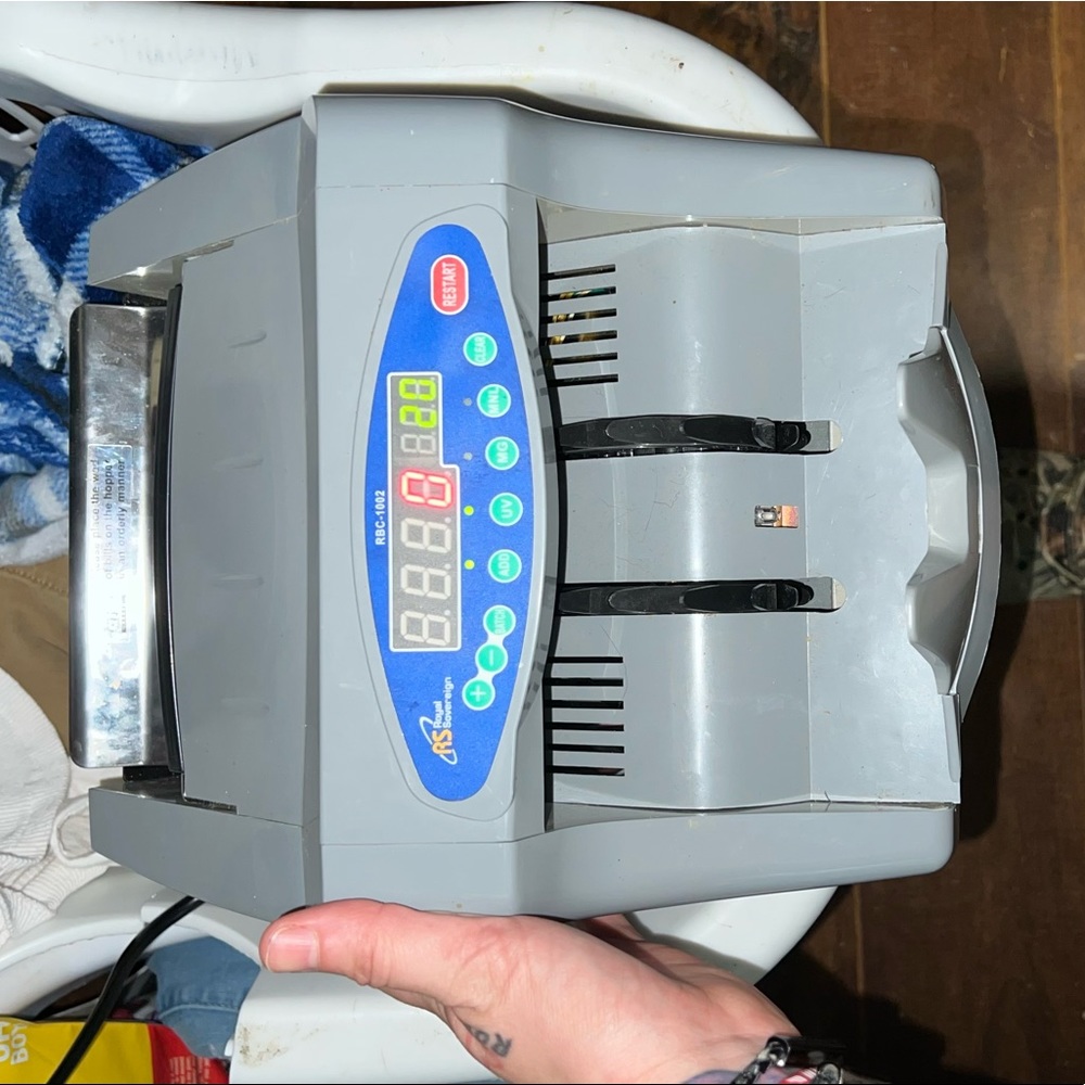 Money counter - Picture 3 of 3